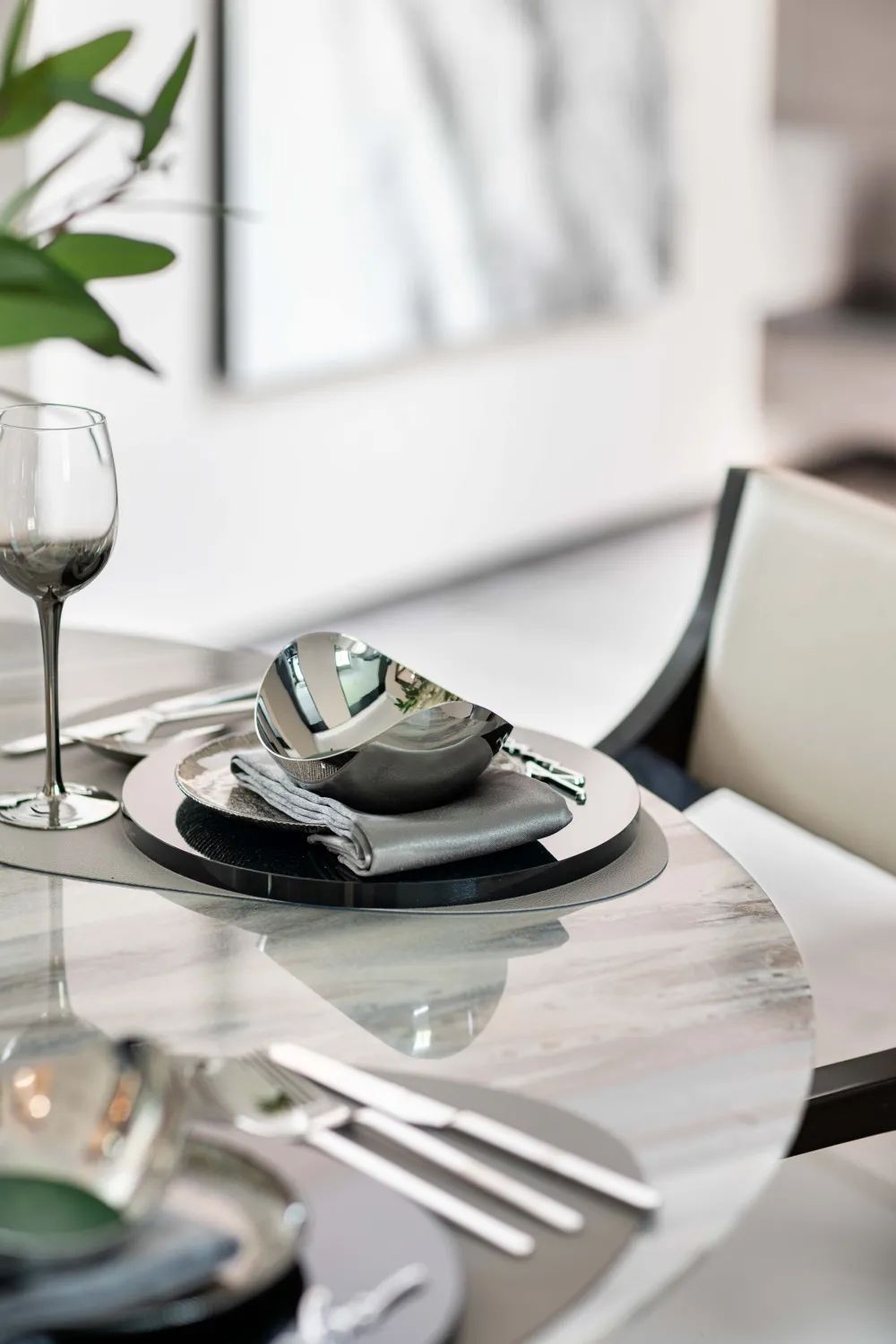 简约新中式风格室内设计家装案例-餐厅餐桌